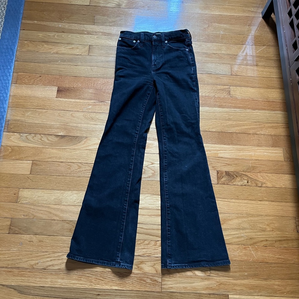 Madewell “the perfect vintage flare Jean” in Sherborn wash